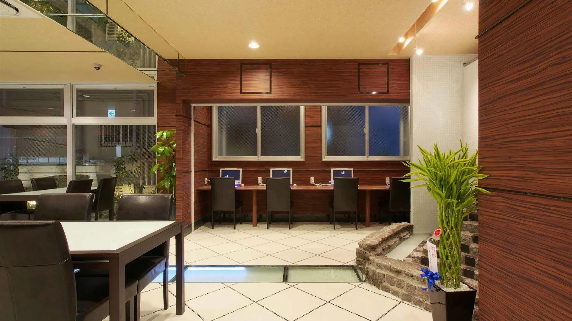 אוסקה Hotel Chuo Oasis