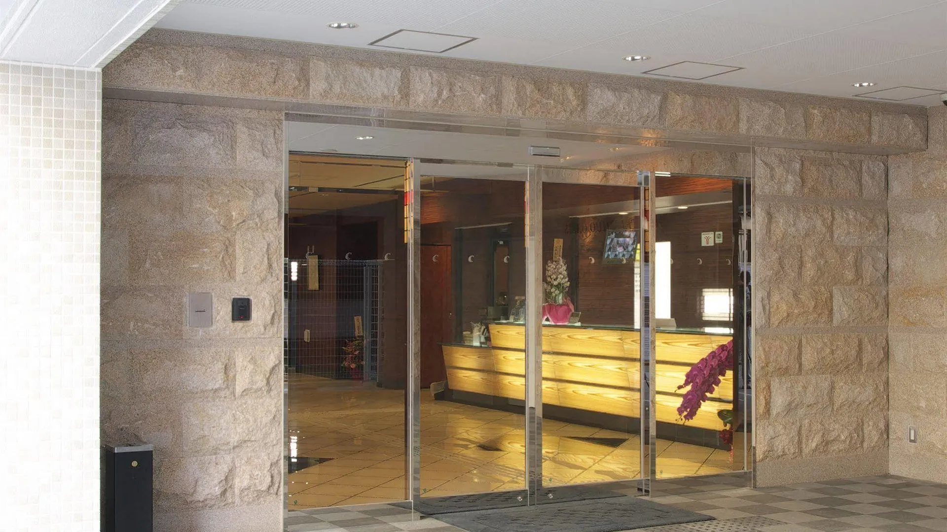 אוסקה Hotel Chuo Oasis