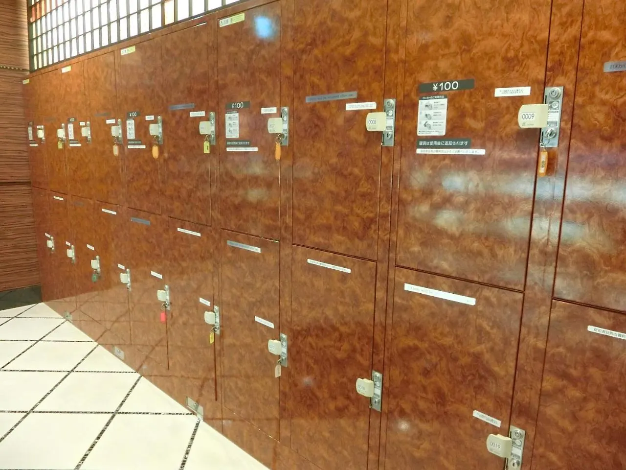 אוסקה Hotel Chuo Oasis